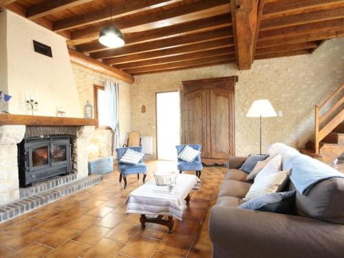 Gîte Bellou-sur-Huisne, 5 pièces, 7 personnes - FR-1-497-29 Bellou-sur-Huisne france