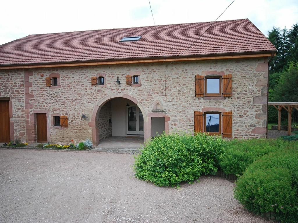 Maison de vacances Gîte Belmont-sur-Buttant, 6 pièces, 10 personnes - FR-1-589-28 9 Route de la Colonie, 88600 Belmont-sur-Buttant