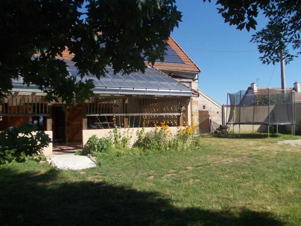 Maison de vacances Gîte Blomard, 4 pièces, 6 personnes - FR-1-489-40 Lieu dit Pochonnière, 03390 Blomard