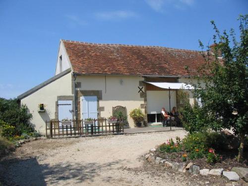 Gîte Bourbon-l'Archambault, 4 pièces, 6 personnes - FR-1-489-87 Bourbon-lʼArchambault france