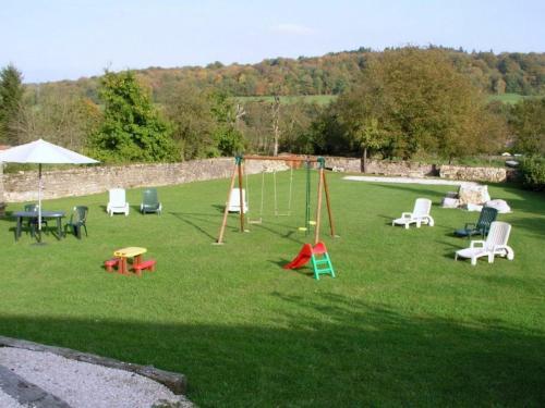 Gîte Bourmont-entre-Meuse-et-Mouzon-Bourmont, 4 pièces, 6 personnes - FR-1-611-58 Bourmont france