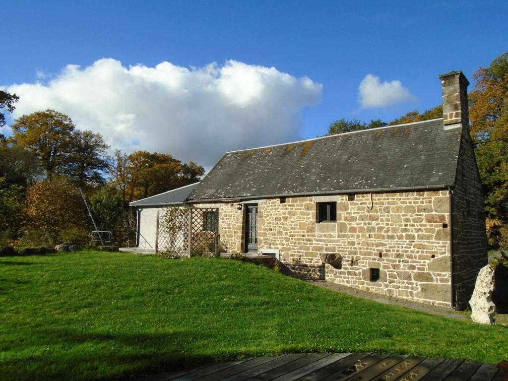 Maison de vacances Gîte Bréel, 4 pièces, 5 personnes - FR-1-497-94 Le Moulin des rivières BREEL, 61100 Bréel