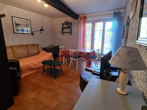 Maison de vacances Gîte Briantes, 3 pièces, 5 personnes - FR-1-591-130 30 Le Virolan Briantes