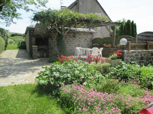 Gîte Campuac, 4 pièces, 6 personnes - FR-1-601-258 Campuac france