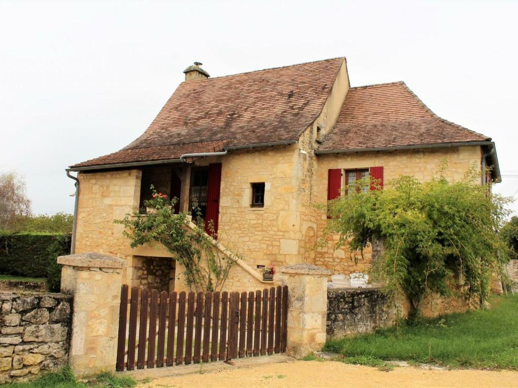 Maison de vacances Gîte Cénac-et-Saint-Julien, 3 pièces, 4 personnes - FR-1-616-73 La Traverse, 24250 Cénac-et-Saint-Julien