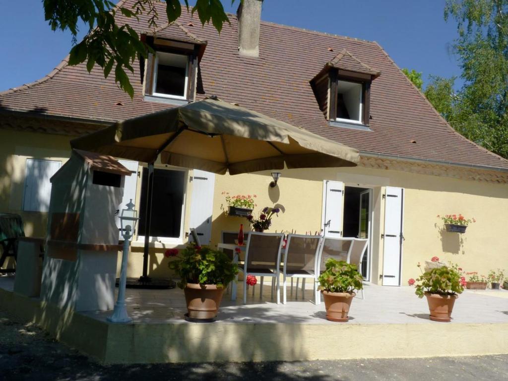 Maison de vacances Gîte Cendrieux, 5 pièces, 7 personnes - FR-1-616-14 La Rigonie, 24380 Cendrieux