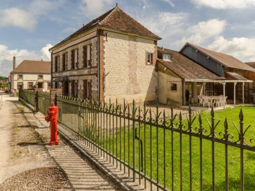 Gîte Chamoy, 5 pièces, 9 personnes - FR-1-543-27 Chamoy france