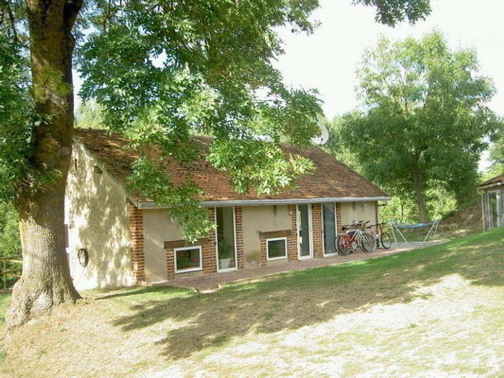 Maison de vacances Gîte Châtel-de-Neuvre, 2 pièces, 3 personnes - FR-1-489-22 LA TOURNE, 03500 Châtel-de-Neuvre