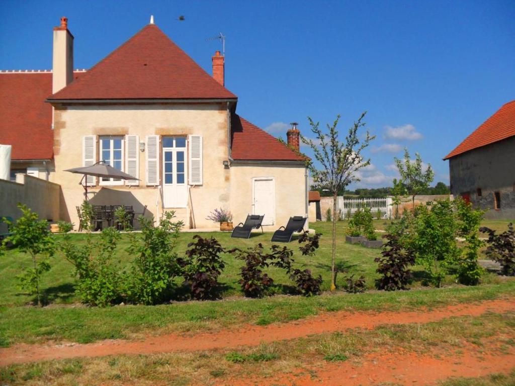 Maison de vacances Gîte Châtel-de-Neuvre, 4 pièces, 6 personnes - FR-1-489-92 16 route de Moulins, Tilly, 03500 Châtel-de-Neuvre