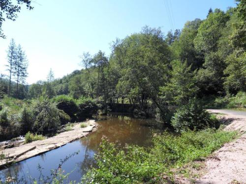 Maison de vacances Gîte Châtel-Montagne, 3 pièces, 4 personnes - FR-1-489-47 MOULIN CHATEL Châtel-Montagne