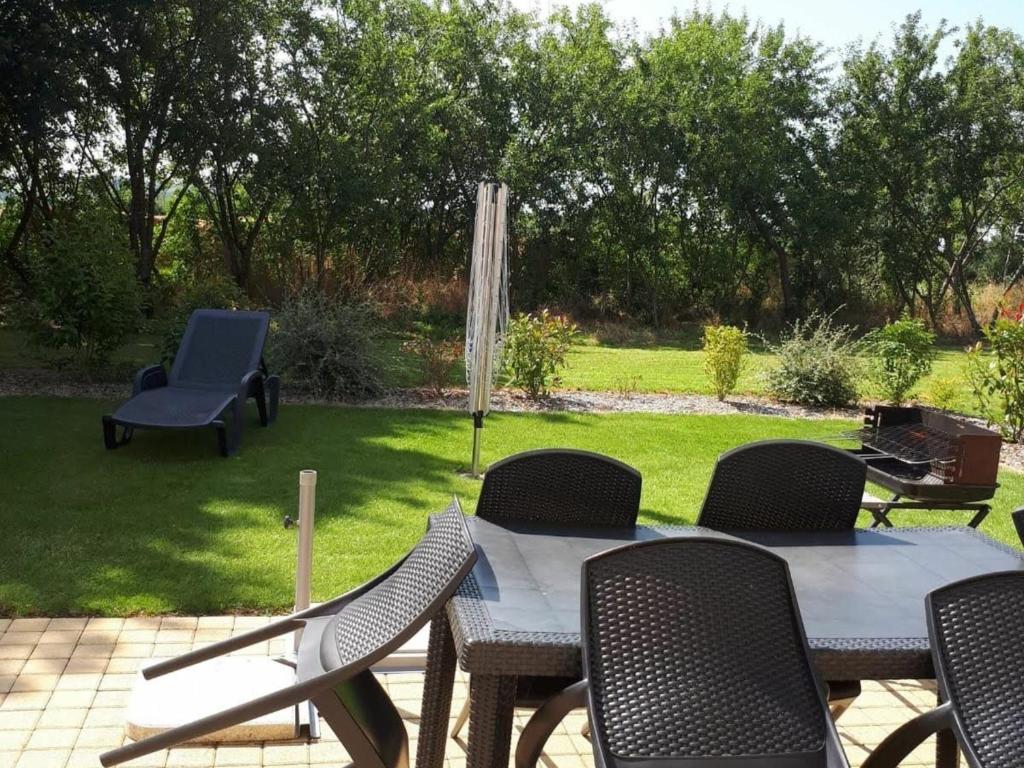 Maison de vacances Gîte Chemillé-en-Anjou-Chemillé-Melay, 4 pièces, 6 personnes - FR-1-622-2 La Pouplinière Saint Georges des Gardes, 49120 Saint-Georges-du-Puy-de-la-Garde