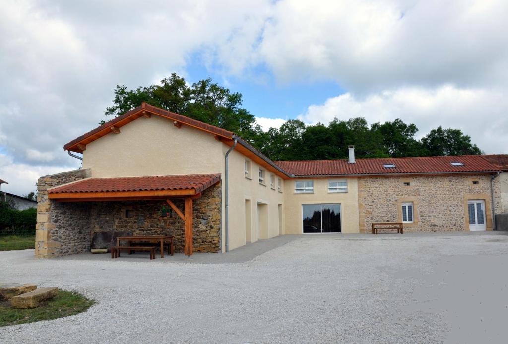 Maison de vacances Gîte Chez ANTONIN 1915 Les Tourrudats, 31580 Villeneuve-Lécussan