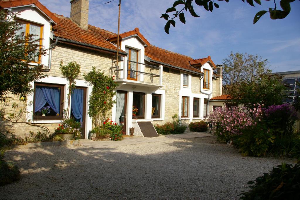 Maison d'hôtes Gîte Chez Jo 10 rue Piverotte, 10310 Longchamp-sur-Aujon