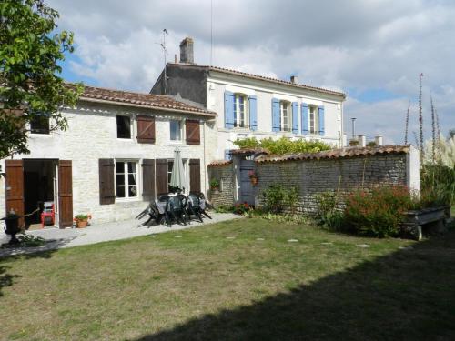 Maison de vacances Gite Chez Rivière 16, chemin de chez Riviere Nantillé