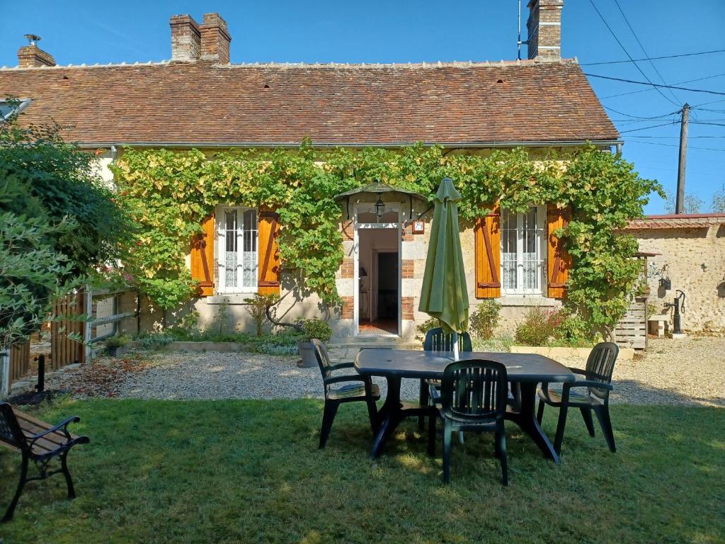 Maison de vacances Gîte Chuelles, 2 pièces, 2 personnes - FR-1-590-24 114, La Sablonnière, 45220 Chuelles