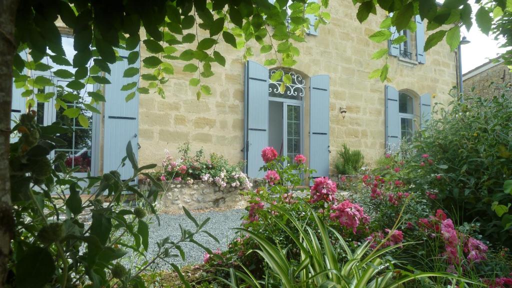 Maison de vacances Gîte Communal les Muriers 3 étoiles MAIRIE Le Bourg, 33190 Fossés-et-Baleyssac