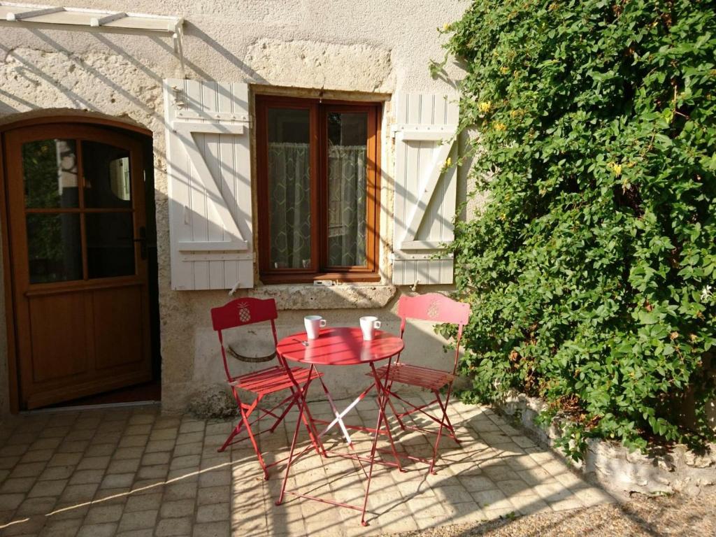 Maison de vacances Gîte Cour-sur-Loire, 4 pièces, 6 personnes - FR-1-491-30 2 RUE HAUTE, 41500 Cour-sur-Loire