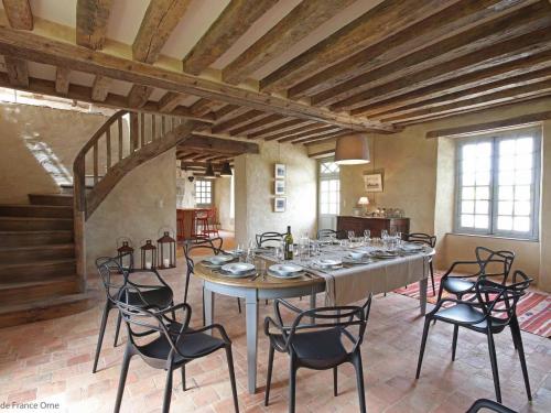 Gîte Cuissai, 8 pièces, 15 personnes - FR-1-497-112 Cuissai france