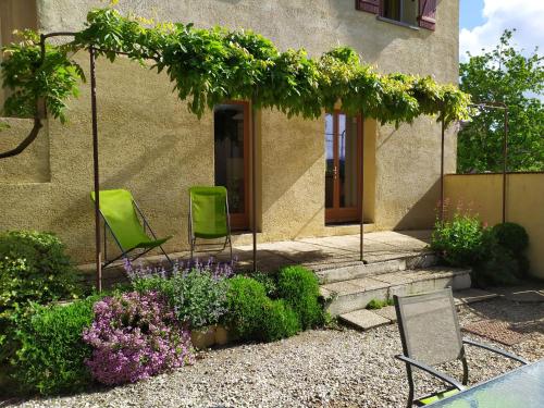 Maison de vacances Gite D'étape Et De Séjour Les Sables Les Sables Brégnier-Cordon