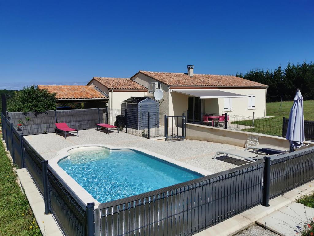 Maison de vacances Gite d'Hygie 85 Route du Limouzy, 24330 Blis-et-Born
