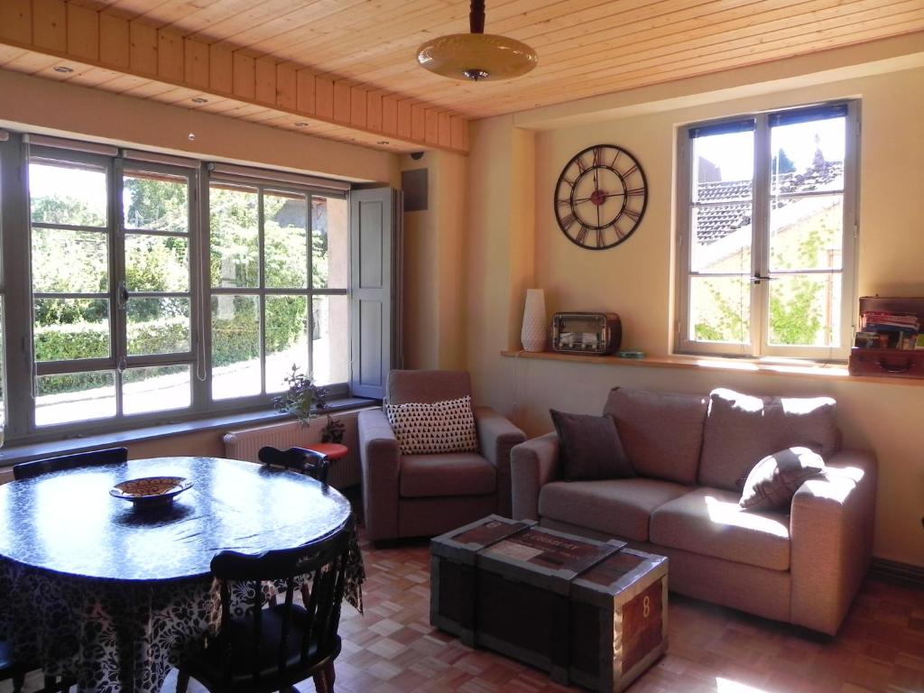 Maison de vacances GITE D OMBELINE 2 Rue du Lavoir, 25680 Bonnal