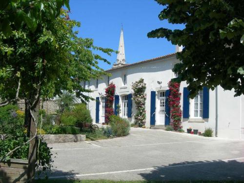 Maison de vacances Gîte Damvix, 4 pièces, 6 personnes - FR-1-426-147 Place du Port Damvix