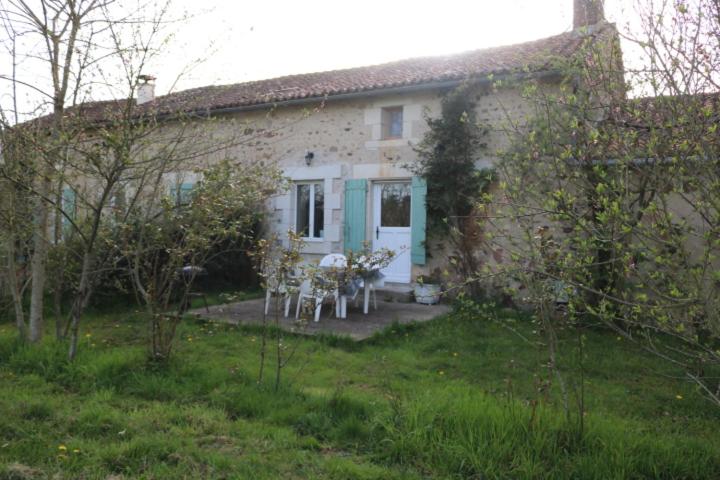 Maison de vacances Gîte de caractère Ponton, 86150 Le Vigeant