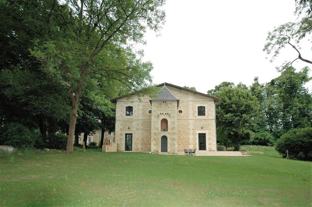 Maison de vacances Gîte de charme à 15mn de Bordeaux Autonomie 100% 3 Chemin de Pasquier, 33360 Camblanes-et-Meynac