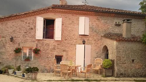 Maison de vacances Gîte de Charme Robineau Eco-Logis Gironde 3 Robineau Caumont