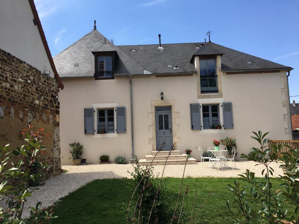 Maison de vacances Gîte de l’enclos 16 Rue de l’Église, 18300 Menetou-Râtel