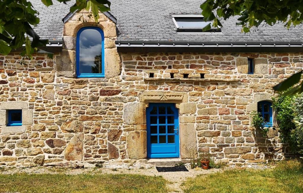 Maisons de vacances Gîte de l'Hirondelle bleue 10 Kernanec, 56400 Brech