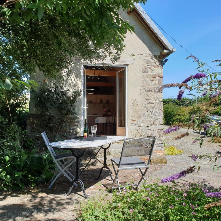 Maison de vacances Gîte de la Founauderie 48 La Founauderie 48 La Founauderie 50210 Roncey, 50210 Roncey