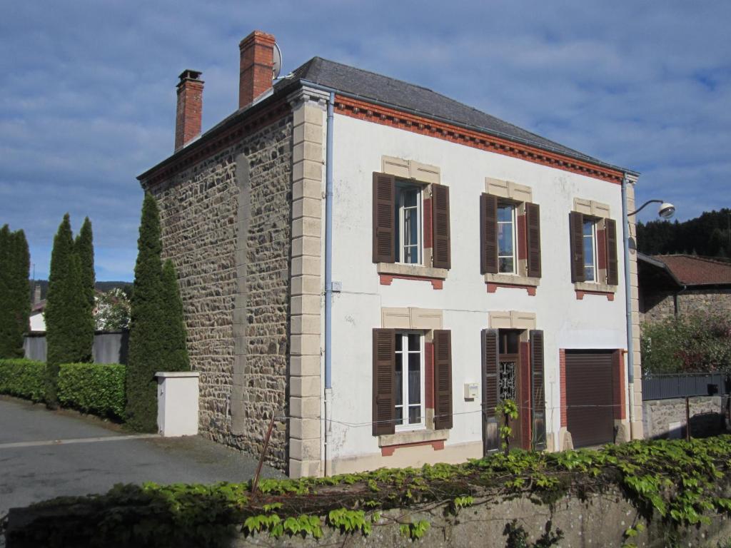 Maison de vacances Gîte de la Grande Rue Le Bourg 71 rue du Lavoir, 69790 Propières