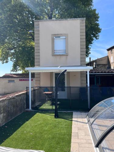 Gîte de la tour Saint-Pierre-de-Boeuf france