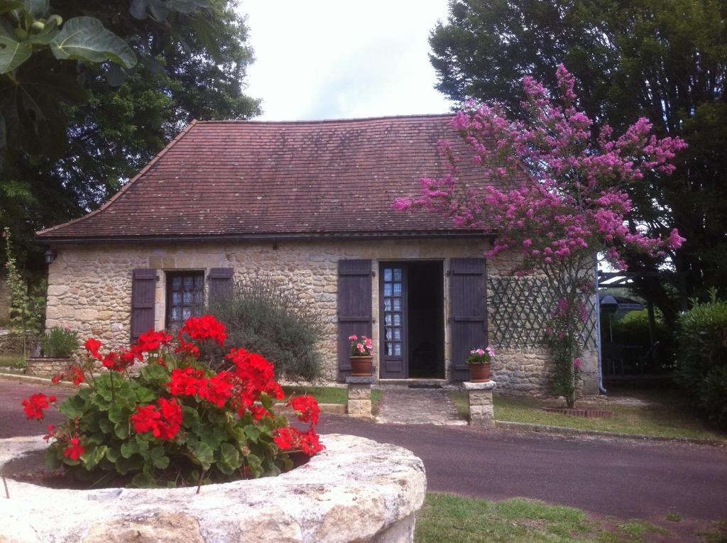 Maison de vacances Gîte de Poppy LIEU DIT LESPINASSE, 24620 Tursac