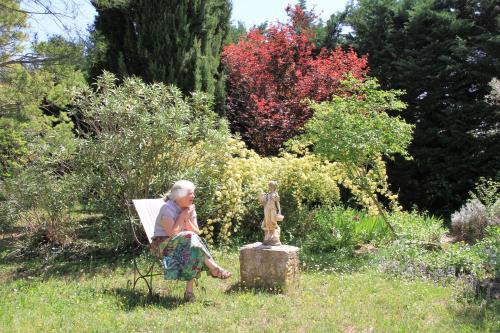 Maison de vacances Gite Derrière les Oliviers -Le Mas de la Cigale Bleue 291 route de l'Isle sur la Sorgue Caumont-sur-Durance