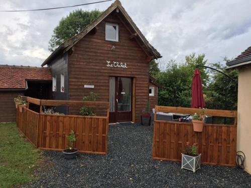 Séjour à la campagne Gite des 2 arbres de la sagesse , agréable chalet avec spa privatif Chemin des Muletiers Ardentes