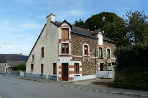 Maison de vacances Gîte des 4 saisons en Brocéliande 16 Rue Anne Toussainte de Volvire Néant-sur-Yvel