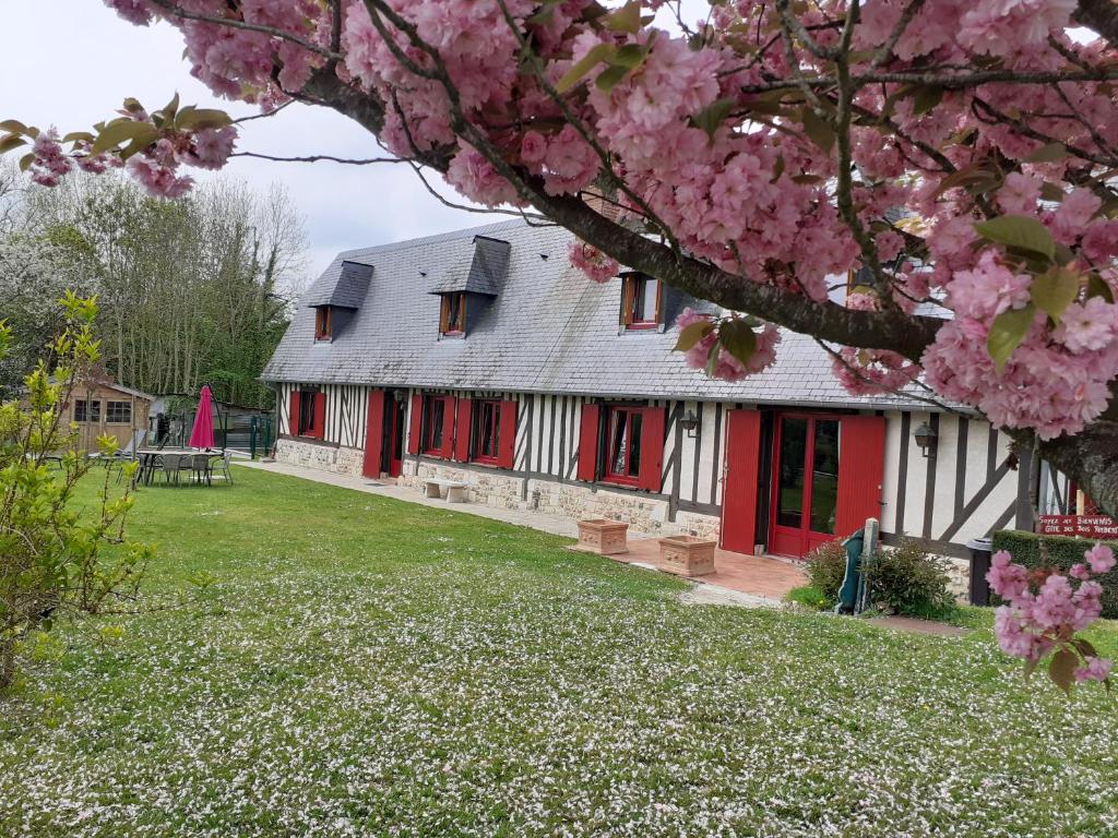 Maison de vacances Gîte des Bois Rimbert 56 Rue de la Briqueterie Duval, 27210 Beuzeville