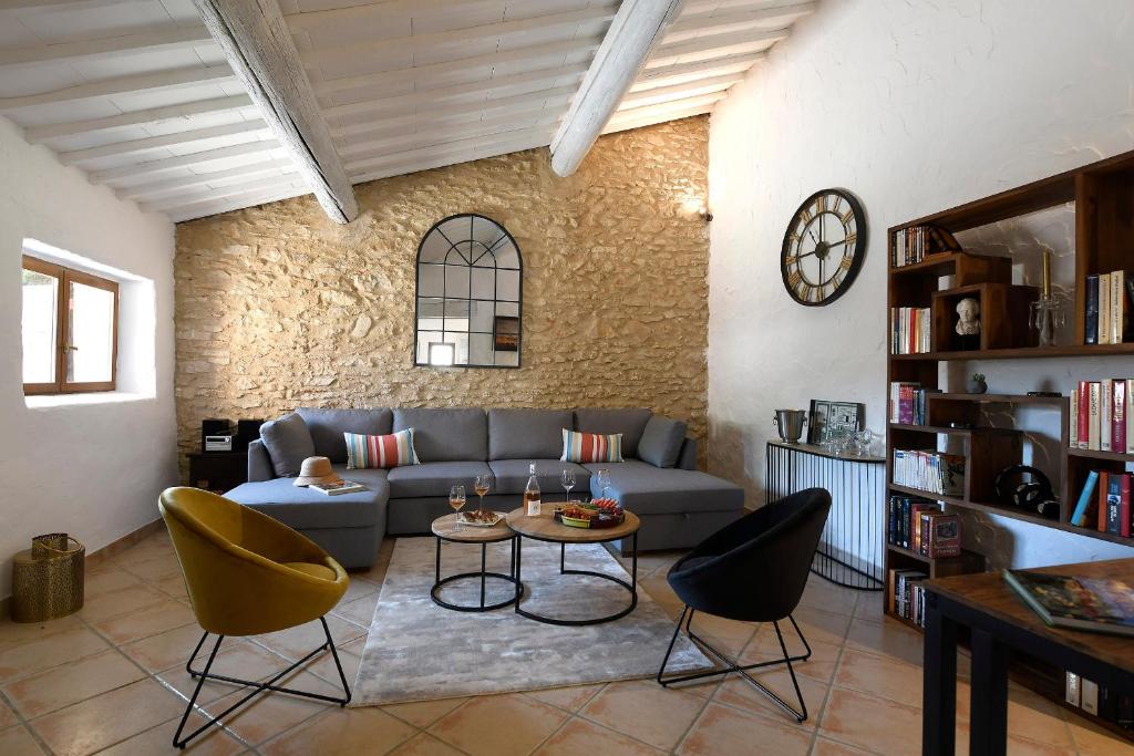Maison de vacances Gîte des Demoiselles en Luberon 38 rue du pigeonnier, hameau les yves, 84220 Roussillon