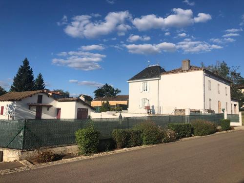 Gîte des Lavandes Oradour-Fanais france