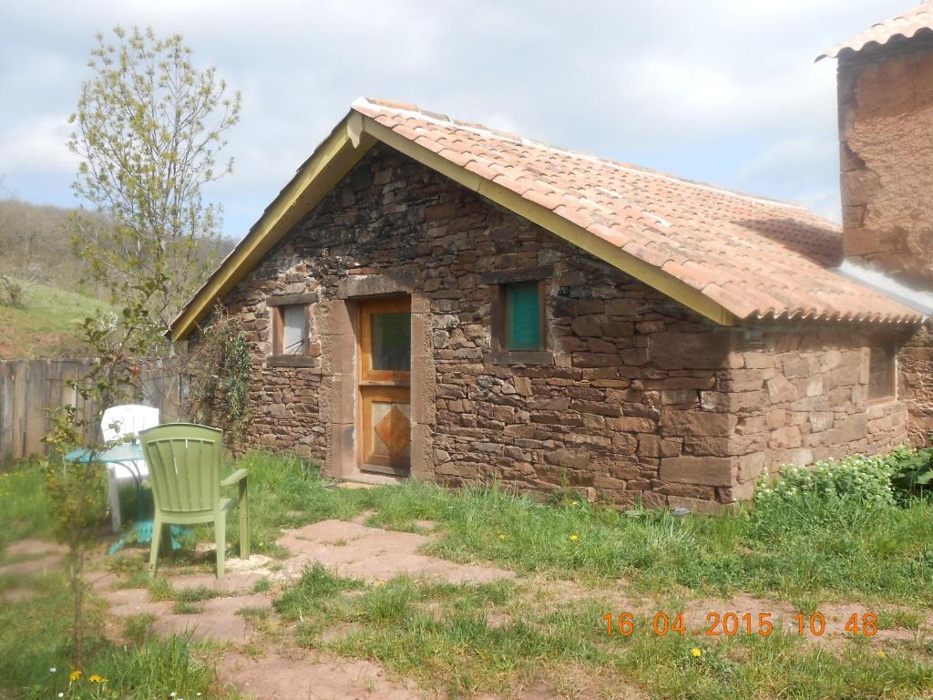 Maison d'hôtes Gîte des Monts Les Monts, 12480 Saint-Izaire