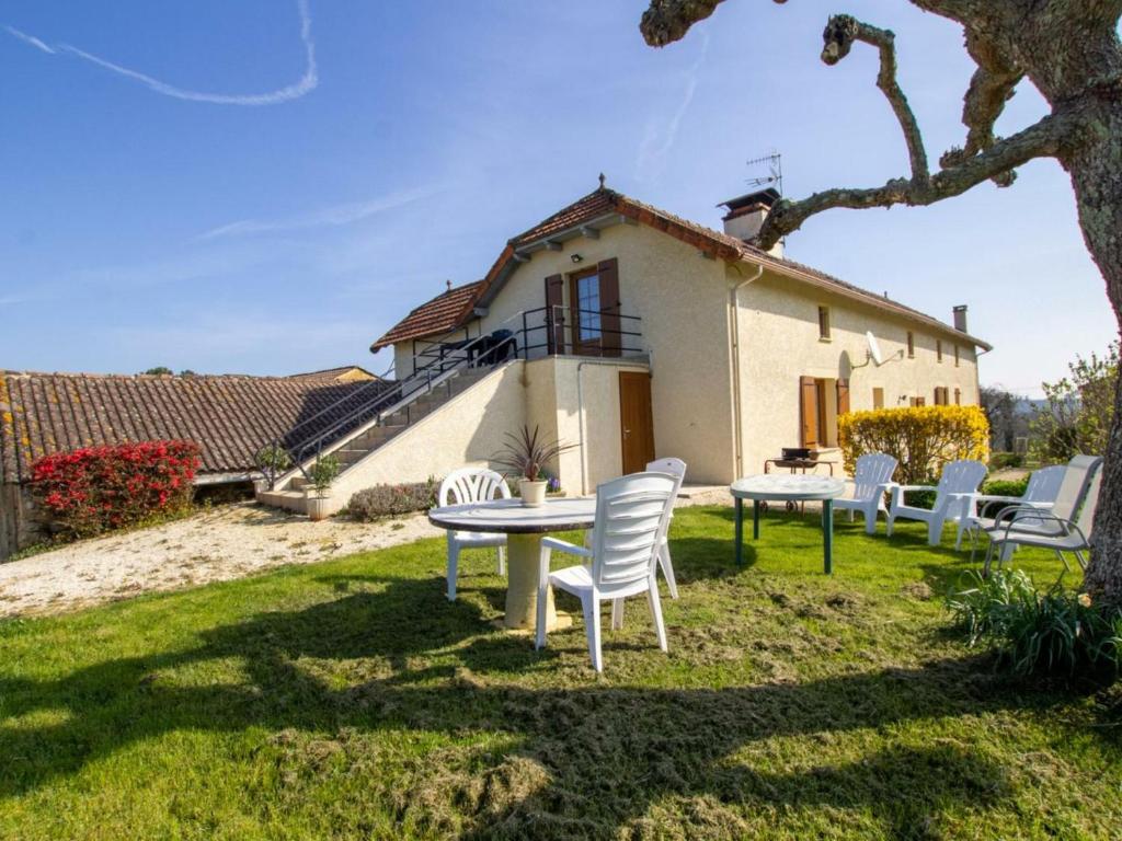 Maison de vacances Gîte Doissat, 5 pièces, 8 personnes - FR-1-616-22 La Jasse, 24170 Doissat