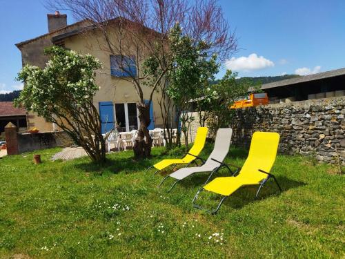 Maison de vacances Gîte Domeyrat, 6 pièces, 14 personnes - FR-1-582-334 Domarget Domeyrat