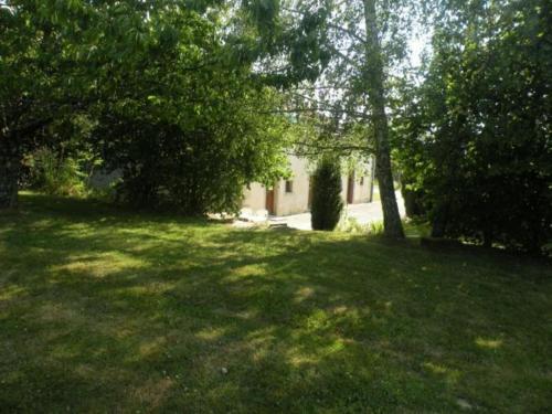 Gîte Dommartin-aux-Bois, 3 pièces, 5 personnes - FR-1-589-87 Dommartin-aux-Bois france