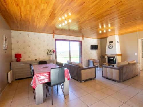 Maison de vacances Gîte Domme, 4 pièces, 6 personnes - FR-1-616-43 La Roche Domme