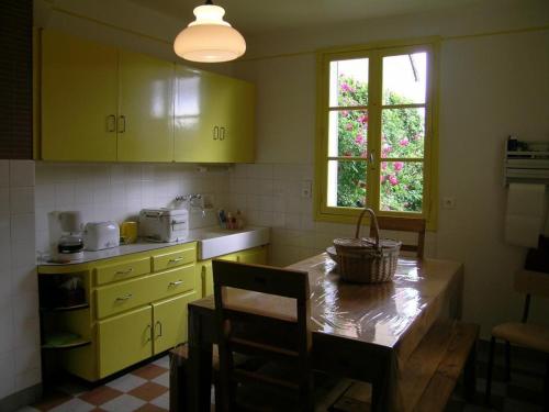 Maison de vacances Gîte Dompierre-sur-Besbre, 5 pièces, 8 personnes - FR-1-489-109 62 rue saint louis Dompierre-sur-Besbre