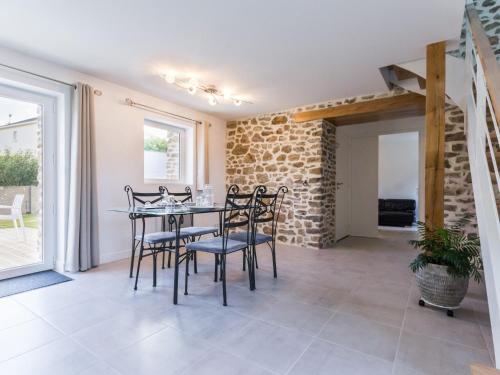 Gîte Donges, 4 pièces, 4 personnes - FR-1-306-1216 Donges france