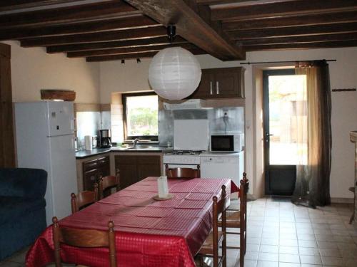 Maison de vacances Gîte Douchy-Montcorbon-Douchy, 5 pièces, 7 personnes - FR-1-590-49 Les Pierrons Douchy