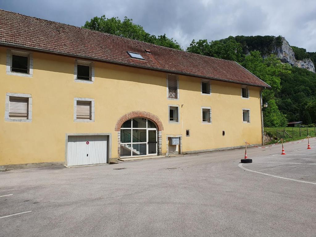 Appartements Gîte du Moulin 6 Chemin du Moulin, 39600 Les Planches-près-Arbois